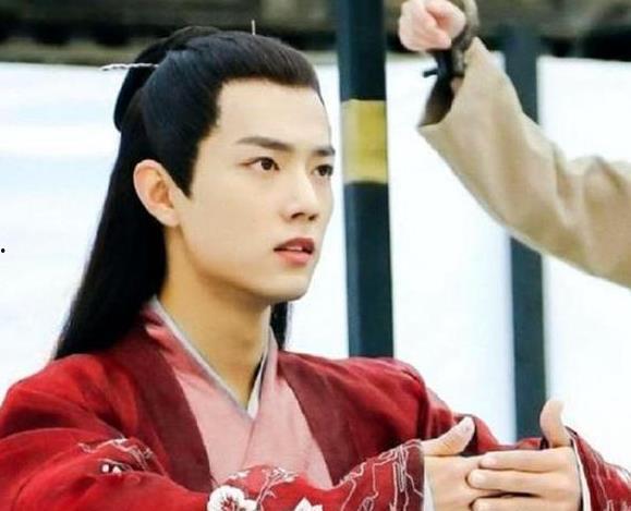 肖战任嘉伦最新爆料视频,幕后故事与精彩瞬间大公开 第2张 肖战任嘉伦最新爆料视频,幕后故事与精彩瞬间大公开 第2张